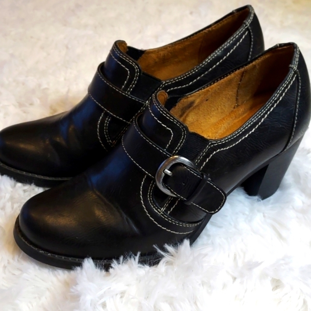 NATURAL Soul by Naturalizer chunky heel ankle shoe, size 6